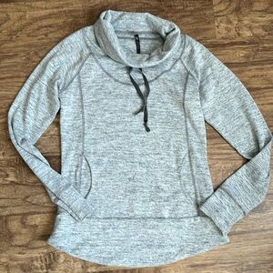 Kuhl Gray Women's Sweatshirt